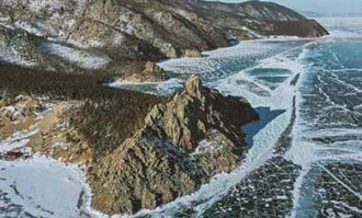 草窝里藏大鲫？掌握这几招，专挑水草缝“掏”鱼！